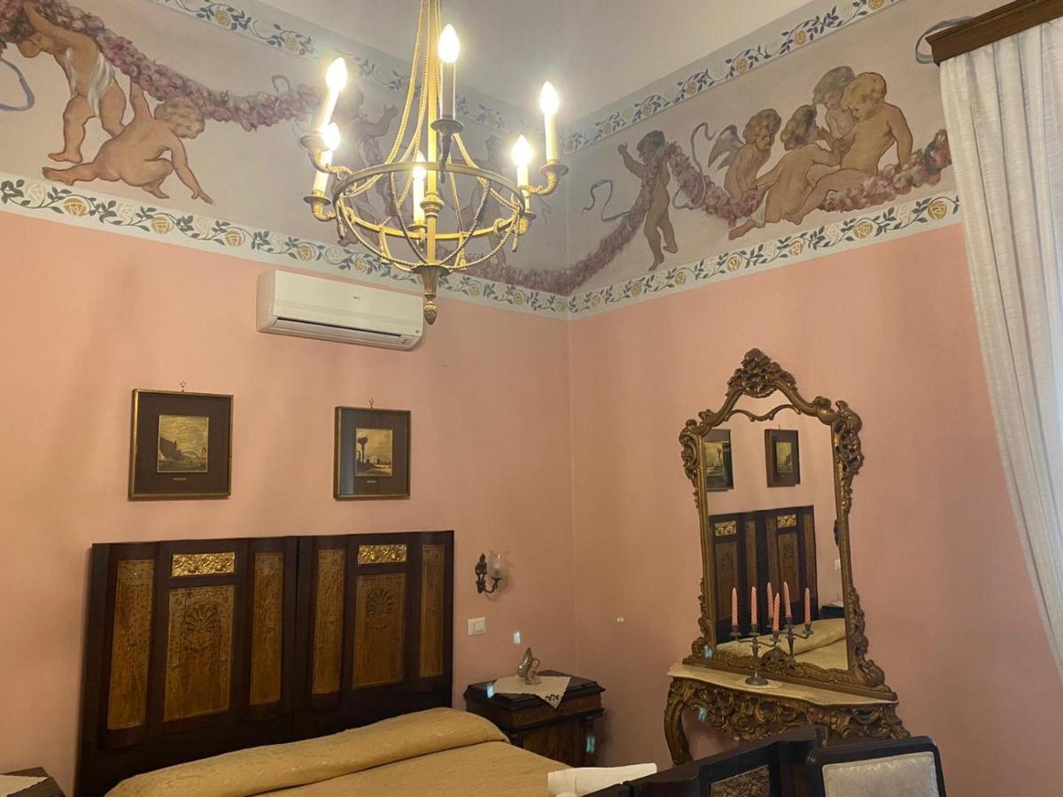 Antico Palazzo Spinola Bed and Breakfast Gallipoli Buitenkant foto