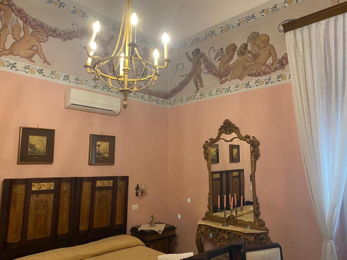 Antico Palazzo Spinola Bed and Breakfast Gallipoli Buitenkant foto